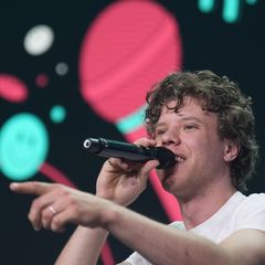 Der Deutsche Musikautor*innenpreis geht an Zartmann und seine Co-Autoren. (Archivbild) Foto: Marcus Brandt/dpa