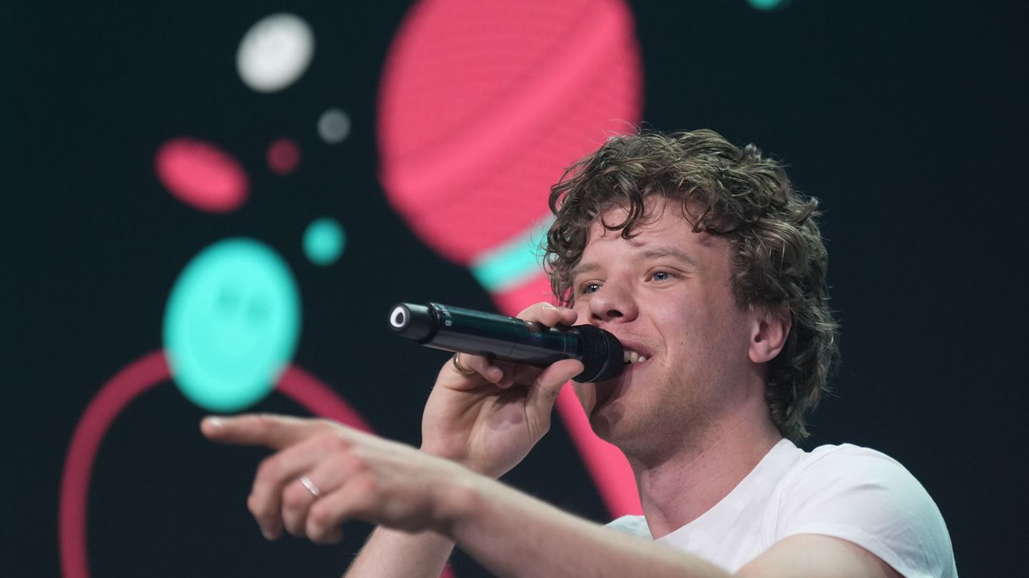 Der Deutsche Musikautor*innenpreis geht an Zartmann und seine Co-Autoren. (Archivbild) Foto: Marcus Brandt/dpa