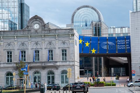 Die EU und die USA hatten sich vergangenes Jahr auf ein Zollabkommen geeinigt. (Archivbild) Foto: Alicia Windzio/dpa