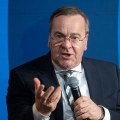 Verteidigungsminister Boris Pistorius (SPD) hat das Amt in Koblenz besucht. (Archivbild) Foto: Marijan Murat/dpa