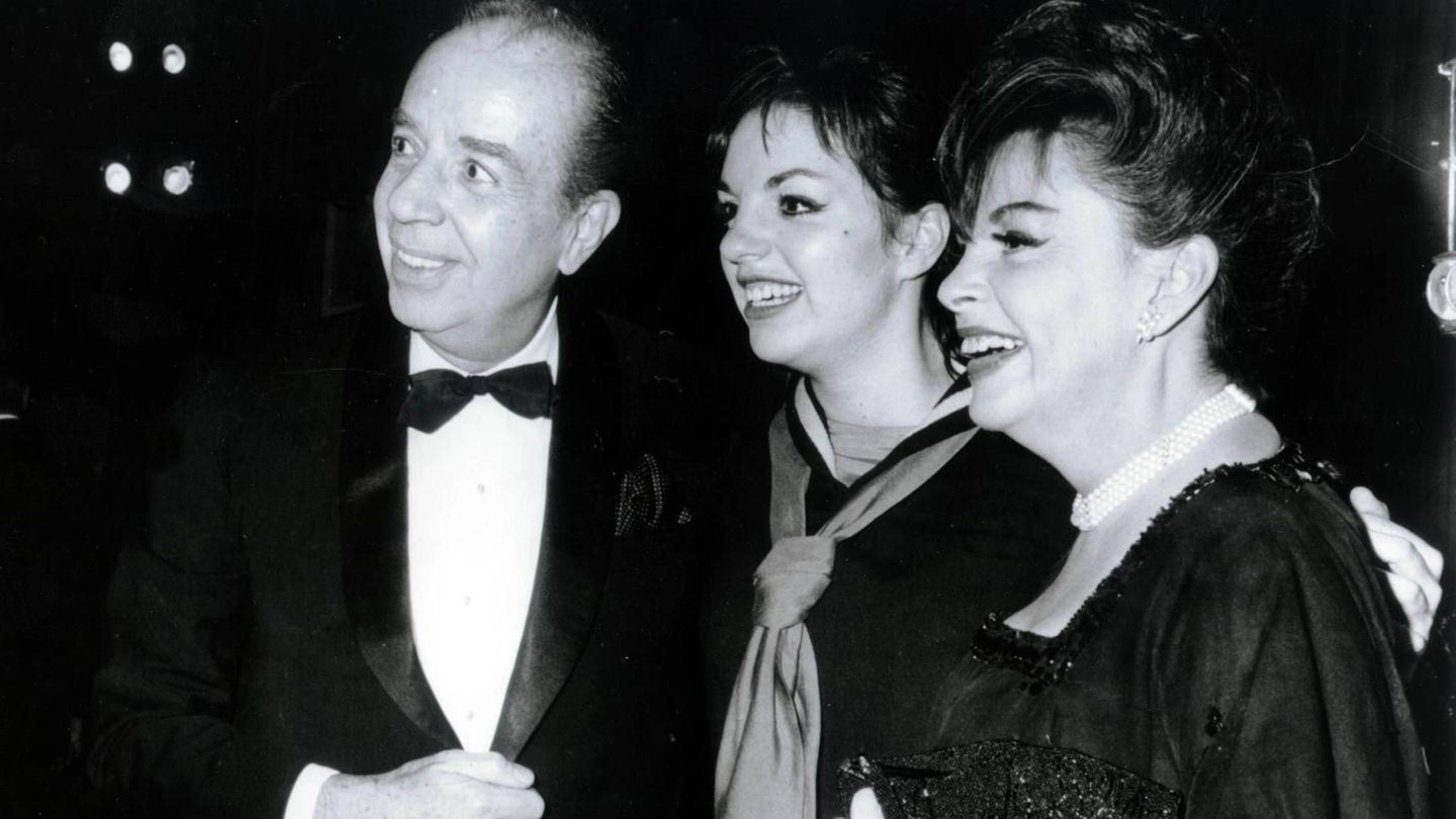 Liza Minnelli mit Vincente Minnelli und Judy Garland