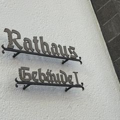 Die Haushaltsdefizite sind groß. (Archivbild) Foto: Mona Wenisch/dpa