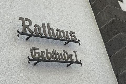 Die Haushaltsdefizite sind groß. (Archivbild) Foto: Mona Wenisch/dpa