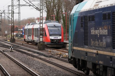 Schleswig-Holstein will das Sondervermögen des Bundes nutzen, um den Ausbau seiner Schienenprojekte zu beschleunigen. Foto: Marc