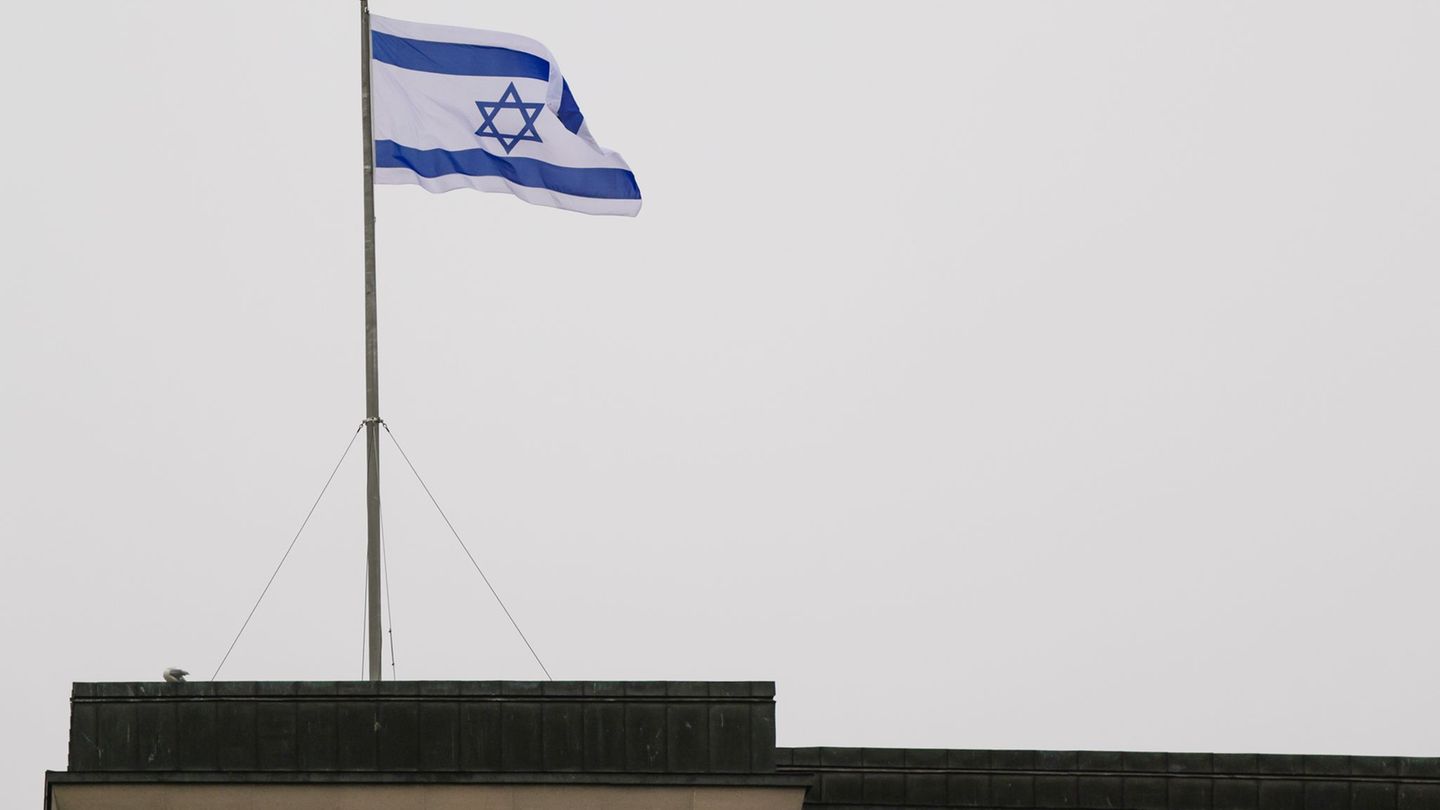 Drei Teilnehmer einer proisraelischen Demonstration sind in der Kieler Innenstadt angegriffen worden. (Symbolbild) Foto: Frank M