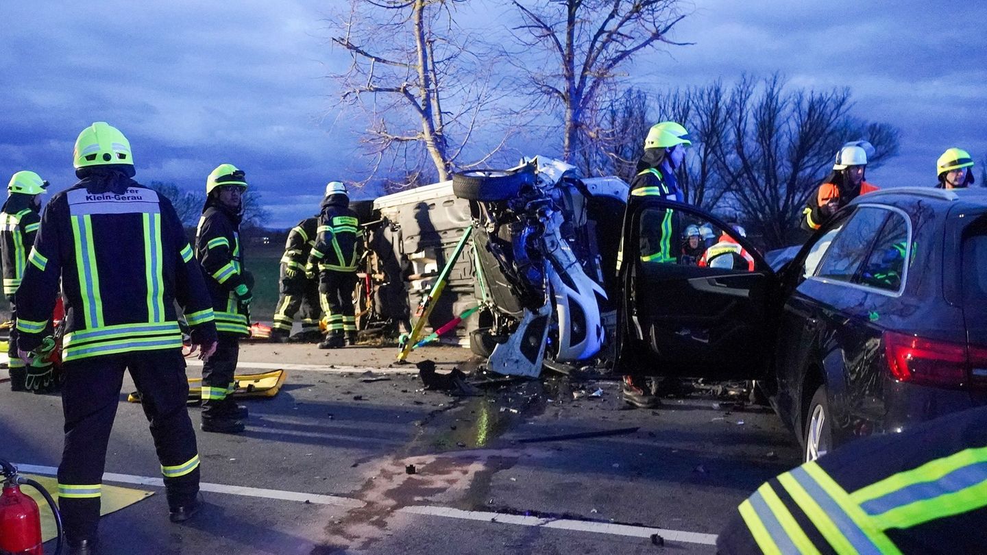 Verkehr: Zwei Verletzte bei Unfall nahe Büttelborn