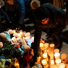 Mahnwache für die Opfer des Schusswaffenangriffs in Kanada