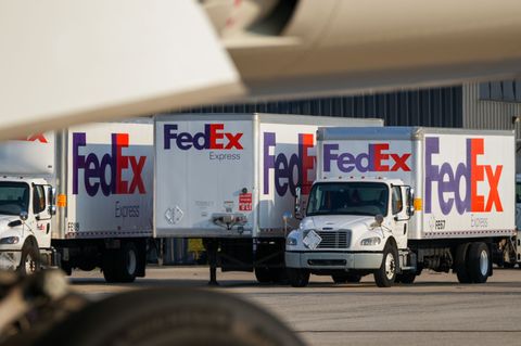 Das Logistikunternehmen Fedex fordert eine Rückzahlung von Zöllen, die als unrechtmäßig eingestuft wurden