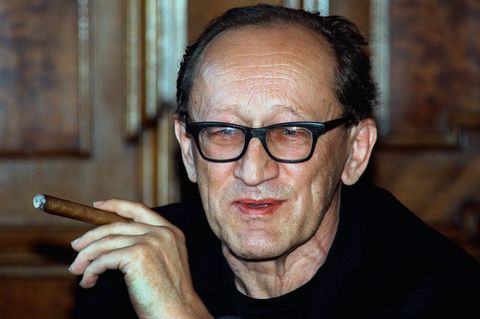 Eine Mitarbeiterin Heiner Müllers hütete das Buch jahrelang wie einen Schatz. (Archivbild) Foto: Hubert Link/dpa-Zentralbild/dpa