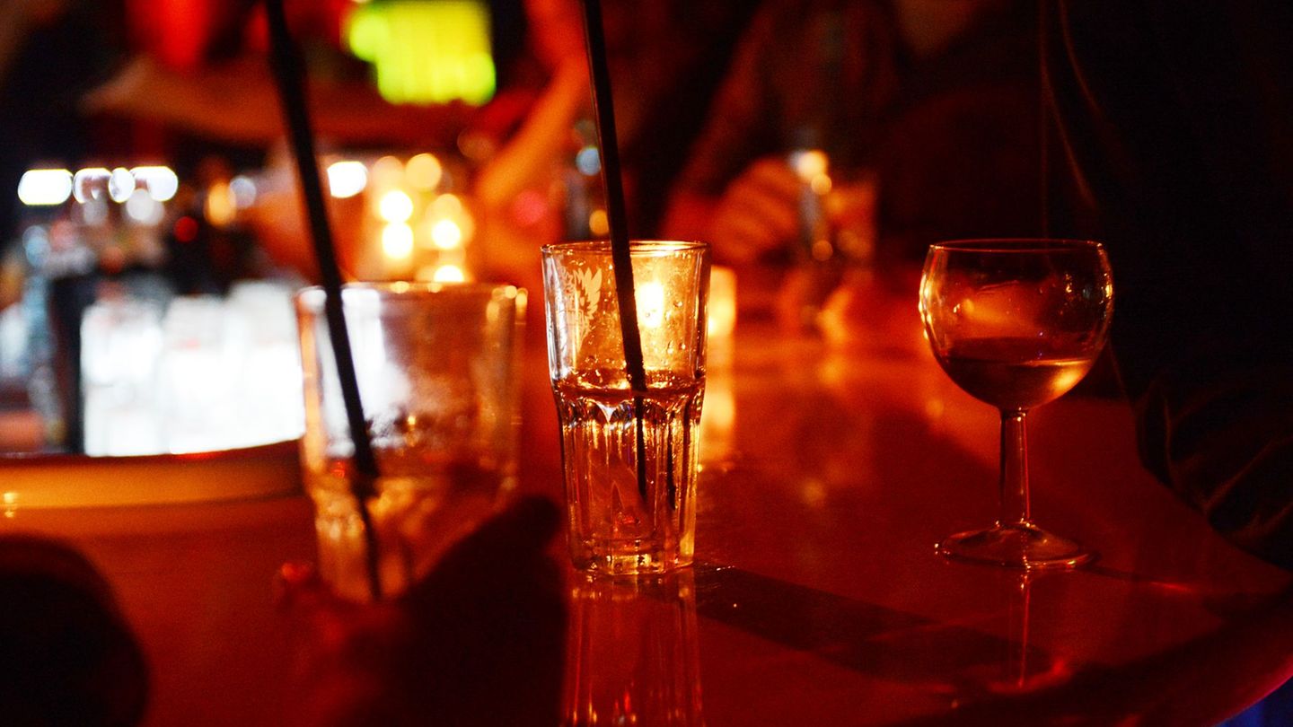 Studie: Wie Instagram und Co. die Lust auf Alkohol ankurbeln