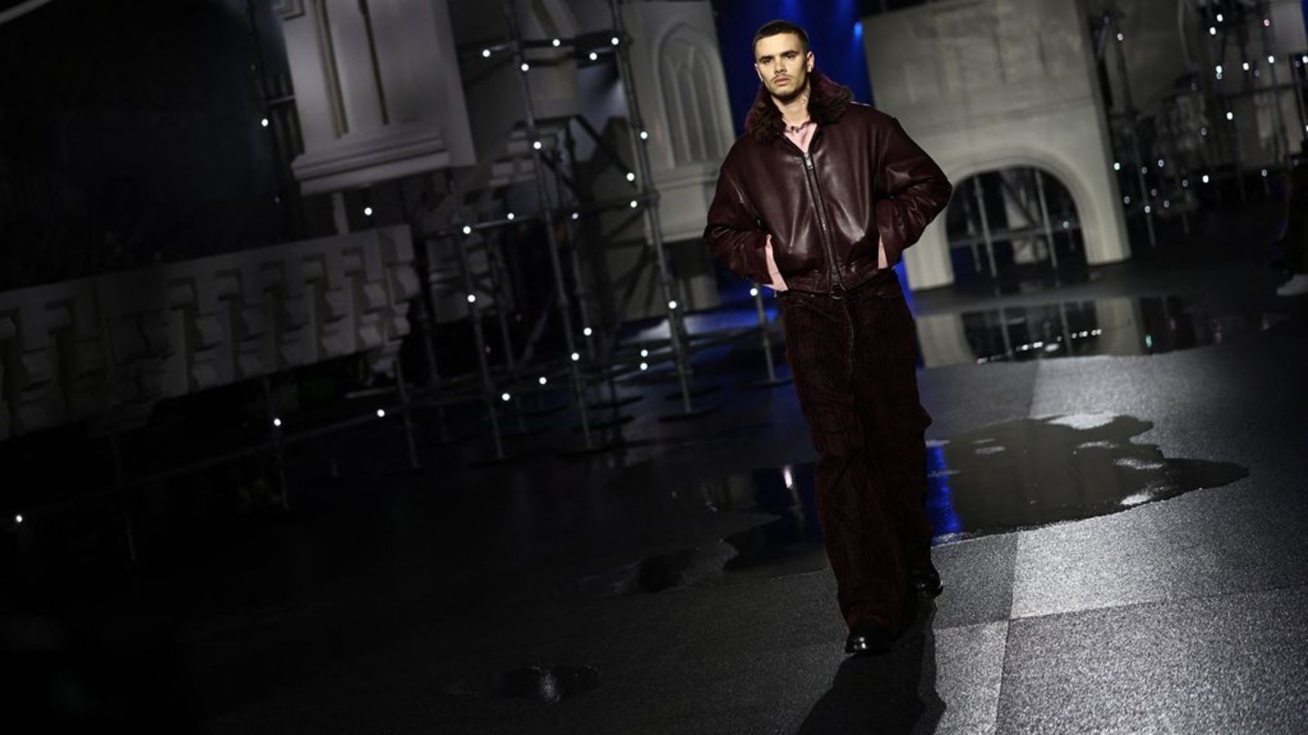 Romeo Beckham war einer der Hingucker bei der Burberry-Show in London.