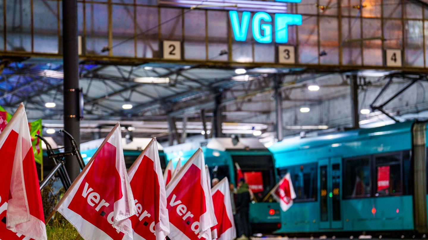 Ausfälle bei Bus und Bahn: Verdi ruft zu bundesweiten Warnstreiks im ÖPNV auf