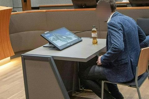 Der Freund der Toten hat seine Unschuld beteuert. (Archivbild) Foto: Expa/Erich Spiess/APA/dpa