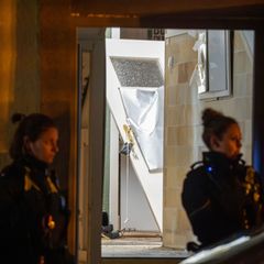 Nach der Explosion ermittelt eine Mordkommission. Foto: Max Lametz/dpa