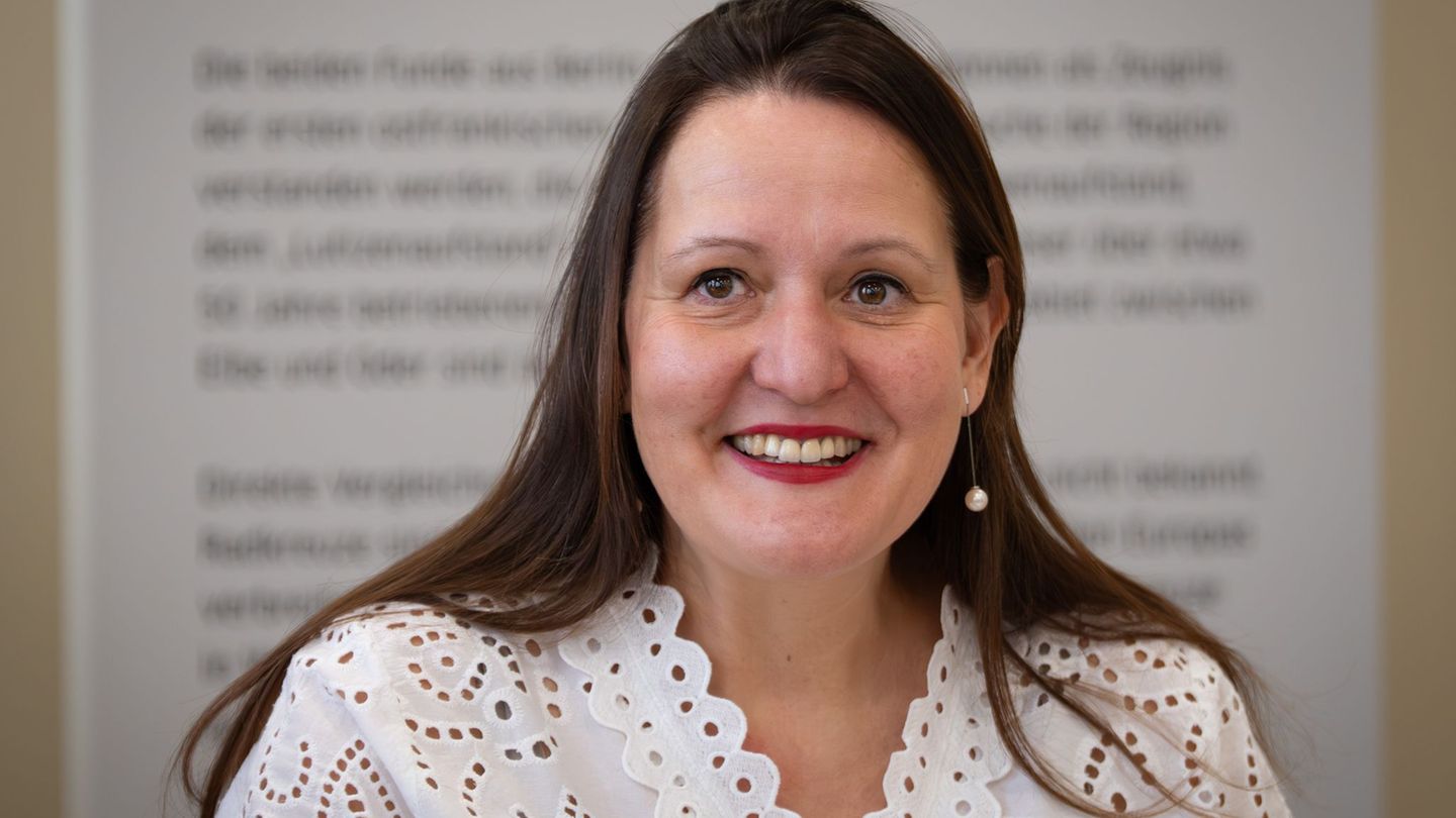 Die Brandenburger SPD-Politikerin Manja Schüle trägt in diesem Jahr den Titel Wissenschaftsministerin des Jahres (Archivbild). F