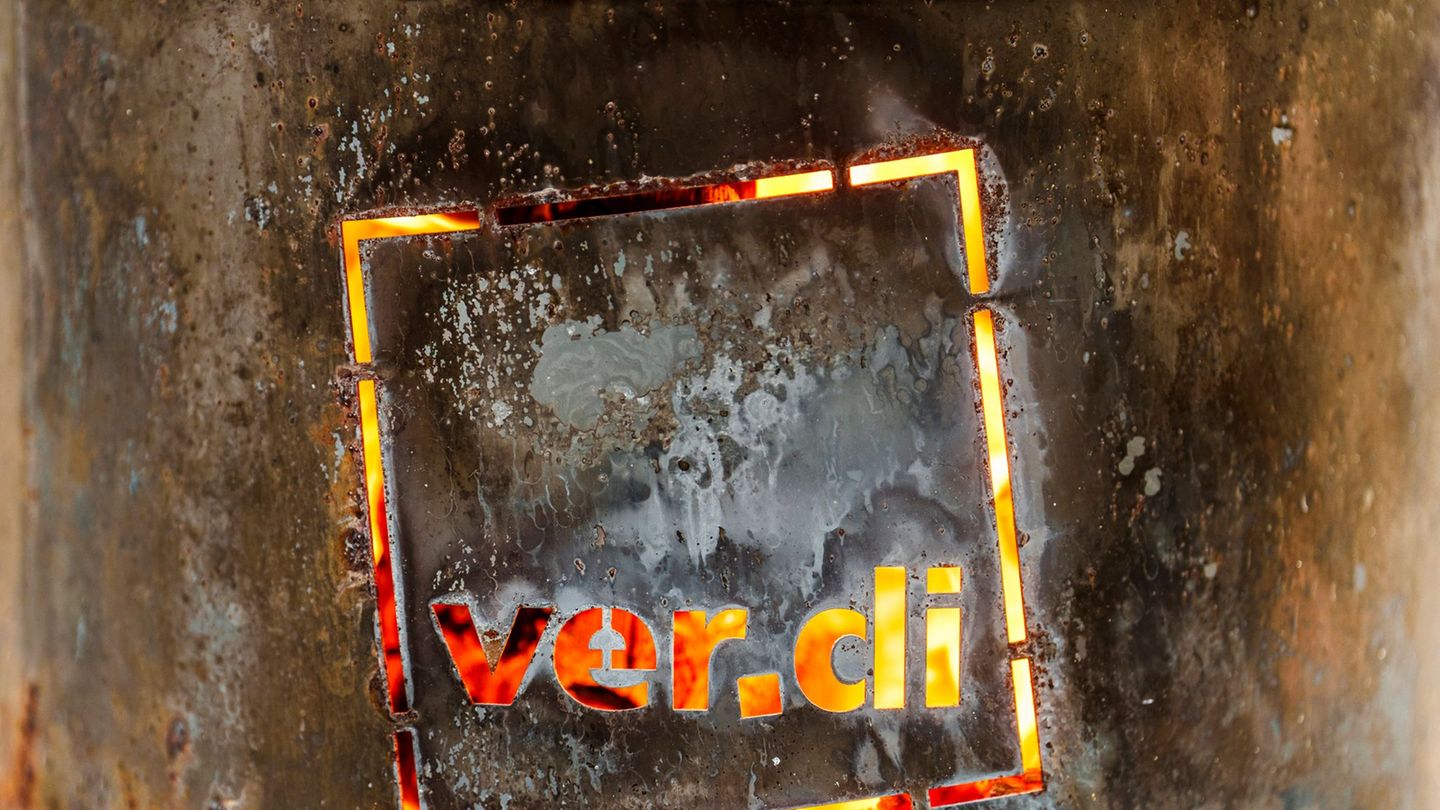 Am Freitag und Samstag sind auch in Hessen Beschäftigte zum Warnstreik aufgerufen. Foto: Andreas Arnold/dpa