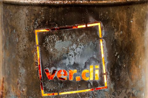 Am Freitag und Samstag sind auch in Hessen Beschäftigte zum Warnstreik aufgerufen. Foto: Andreas Arnold/dpa