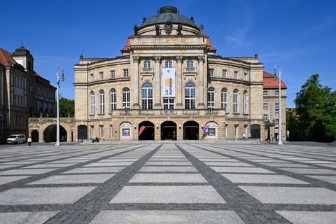 Hier am Chemnitzer Opernhaus wurde im September Werner Bräunigs Roman "Rummelplatz" auf die Bühne gebracht. Wegen der großen Res