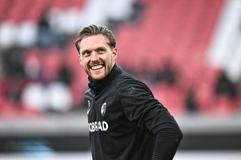 Hat beim SC Freiburg verlängert: Torhüter Florian Müller. (Archivbild) Foto: Silas Stein/dpa