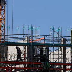 Es fehlen bezahlbare Wohnungen. (Archivbild) Foto: Karl-Josef Hildenbrand/dpa