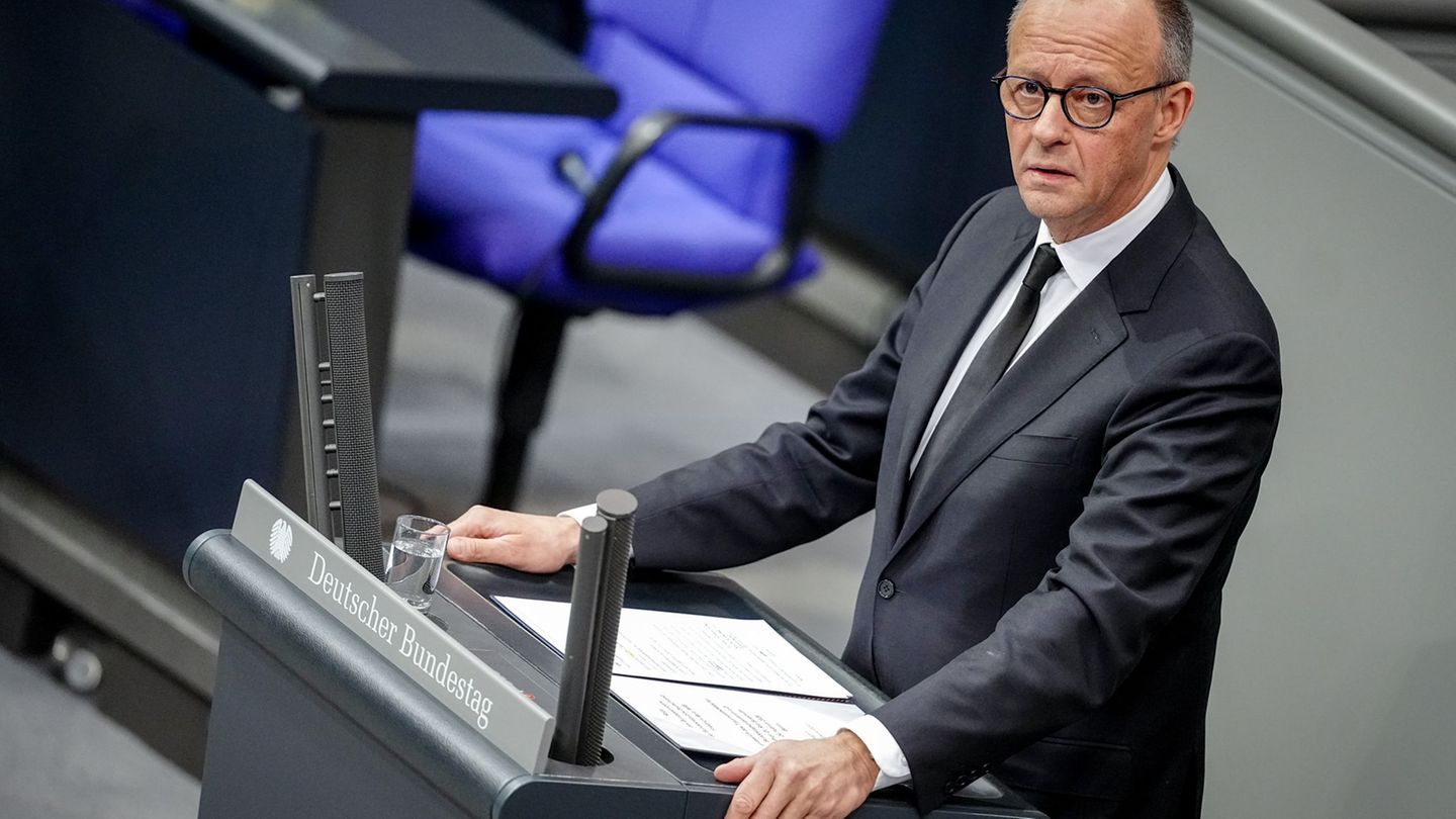 Merz würdigt die gestorbene frühere Bundestagspräsidentin Süssmuth als Ausnahmepolitikerin Foto: Kay Nietfeld/dpa