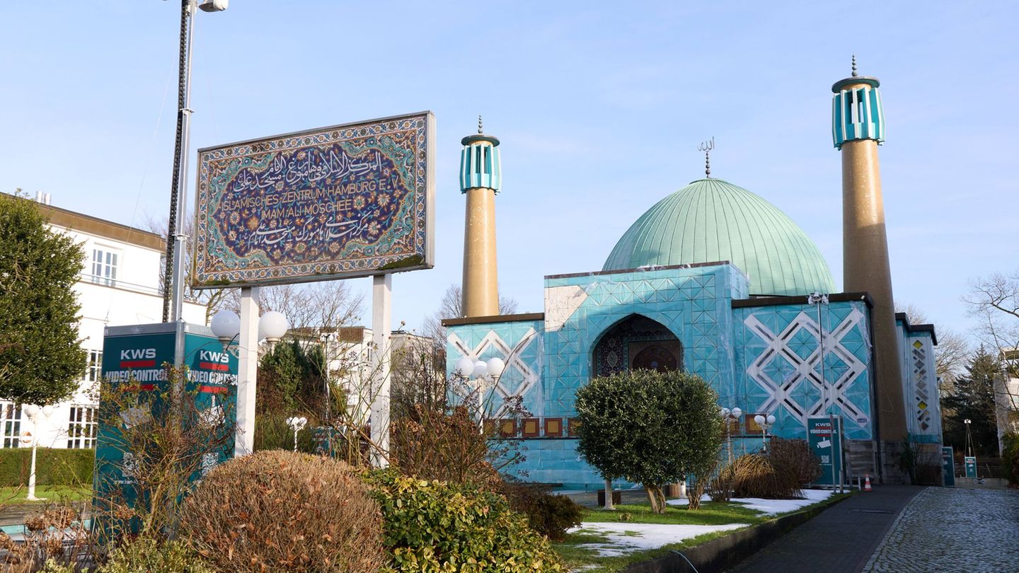 Ein Termin für eine Verhandlung über das IZH-Verbot ist noch nicht in Sicht. (Archivbild) Foto: Georg Wendt/dpa