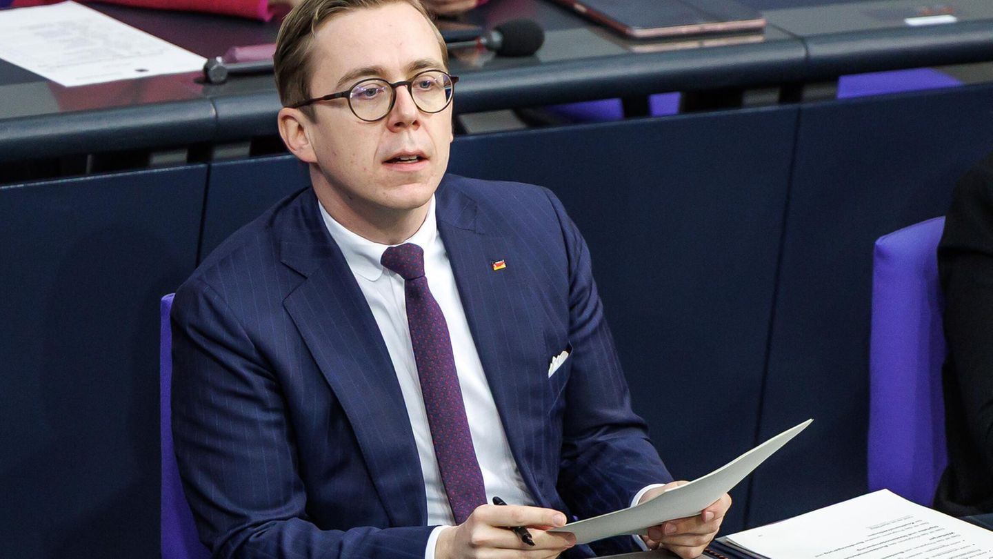 Aufstieg trotz Lobbyaffäre: Philipp Amthor im Januar in einer Bundestagssitzung