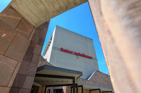 Mit dem Kunstfestival "Begehungen" wird das leerstehende Chemnitzer Schauspielhaus im Sommer als Galerie für zeitgenössische Kun