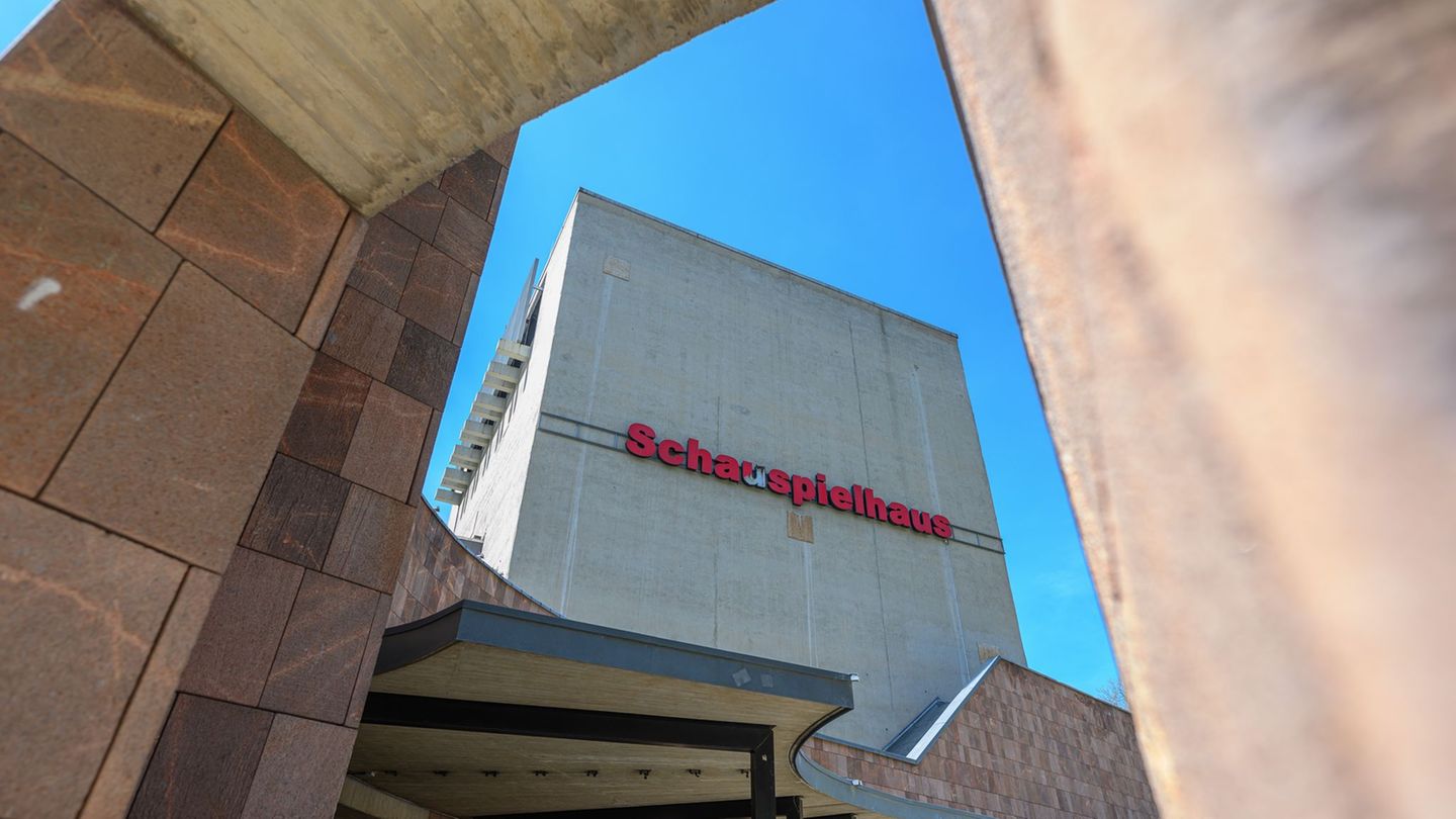 Mit dem Kunstfestival "Begehungen" wird das leerstehende Chemnitzer Schauspielhaus im Sommer als Galerie für zeitgenössische Kun