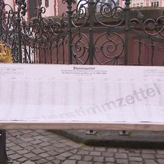 Fast 1,5m breit – Dieser XXL-Wahlzettel sorgt für Aufsehen