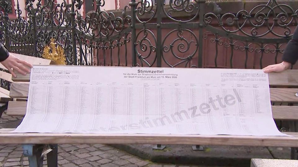Fast 1,5m breit – Dieser XXL-Wahlzettel sorgt für Aufsehen