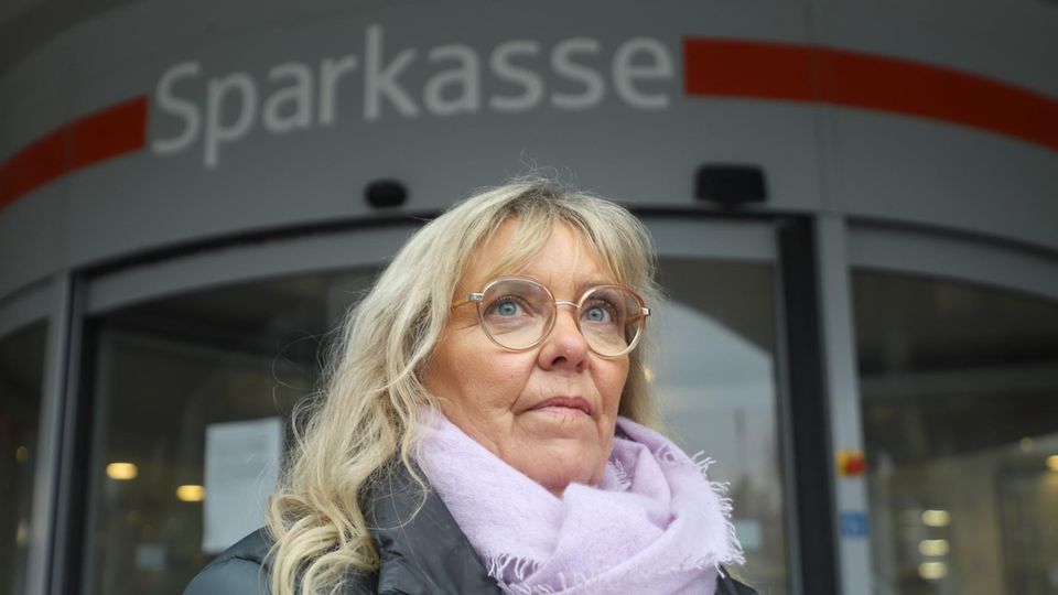 Schließfach-Opfer entsetzt – Sparkasse verlangt über 7,5 Prozent Kreditzins