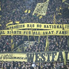 Die Ultra-Fans von Borussia Dortmund fehlen beim Champions-League-Spiel in Bergamo. (Archivbild) Foto: Bernd Thissen/dpa