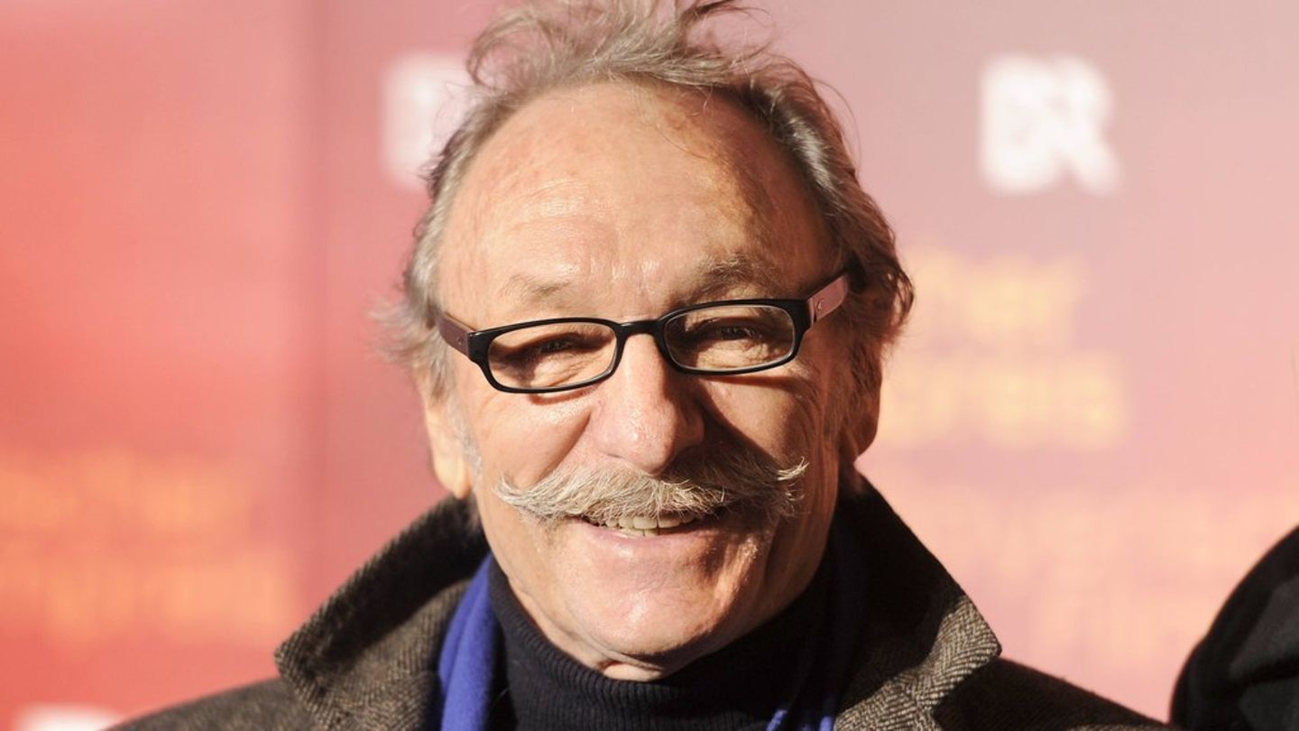 In seiner Rolle als Klatschreporter Baby Schimmerlos in der Fernsehserie "Kir Royal" wurde Franz Xaver Kroetz berühmt.