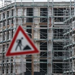 In Nordrhein-Westfalen werden wieder mehr Wohnungen gebaut. (Archivbild) Foto: Oliver Berg/dpa