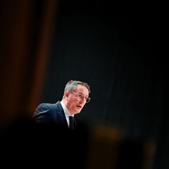 "Wir müssen Wertschöpfungsketten innerhalb Europas so organisieren, dass wir autonomer werden", sagte Schweitzer dem Handelsblat