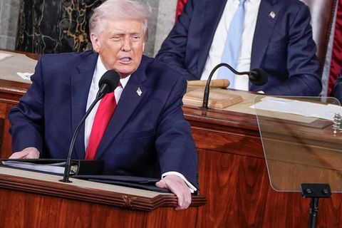 Donald Trump hält im US-Kongress seine Rede zur Lage der Nation