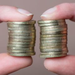 Der Lohnunterschied zwischen Männern und Frauen beträgt in Schleswig-Holstein nach Angaben des Statistikamts Nord 12 Prozent. (S