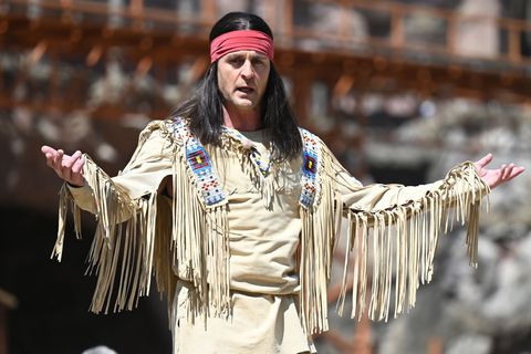 Alexander Klaws ist der aktuelle Winnetou der Karl-May-Spiele in Bad Segeberg. Wird es bald auch Winnetou-Ampeln in der Kreissta