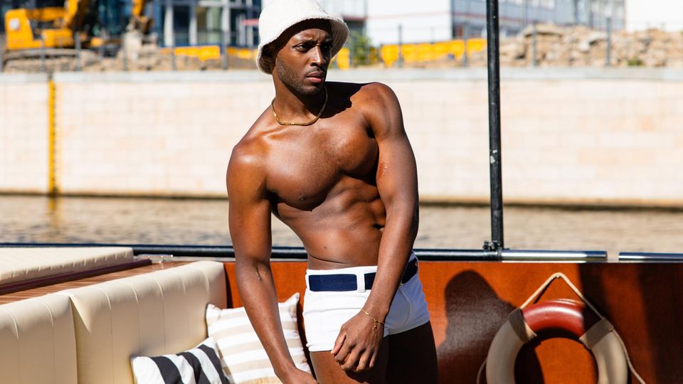 GNTM 2026: Kandidat Godfrey beim Shooting