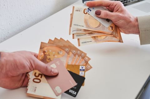 Zum Equal Pay Day fordert Sachsens Wirtschaftsminister Dirk Panter mehr Engagement für gleiche Bezahlung von Frauen und Männern