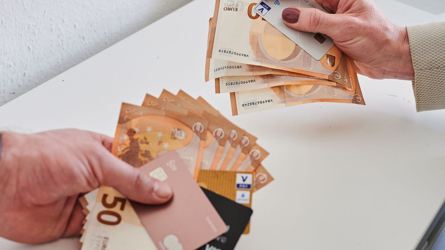 Zum Equal Pay Day fordert Sachsens Wirtschaftsminister Dirk Panter mehr Engagement für gleiche Bezahlung von Frauen und Männern