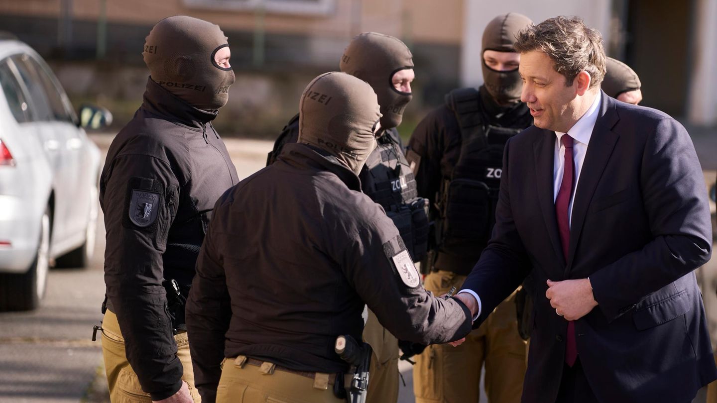 Bundesfinanzminister Lars Klingbeil bei der Vorstellung des Gemeinsamen Aktionsplan gegen Organisierte Kriminalität