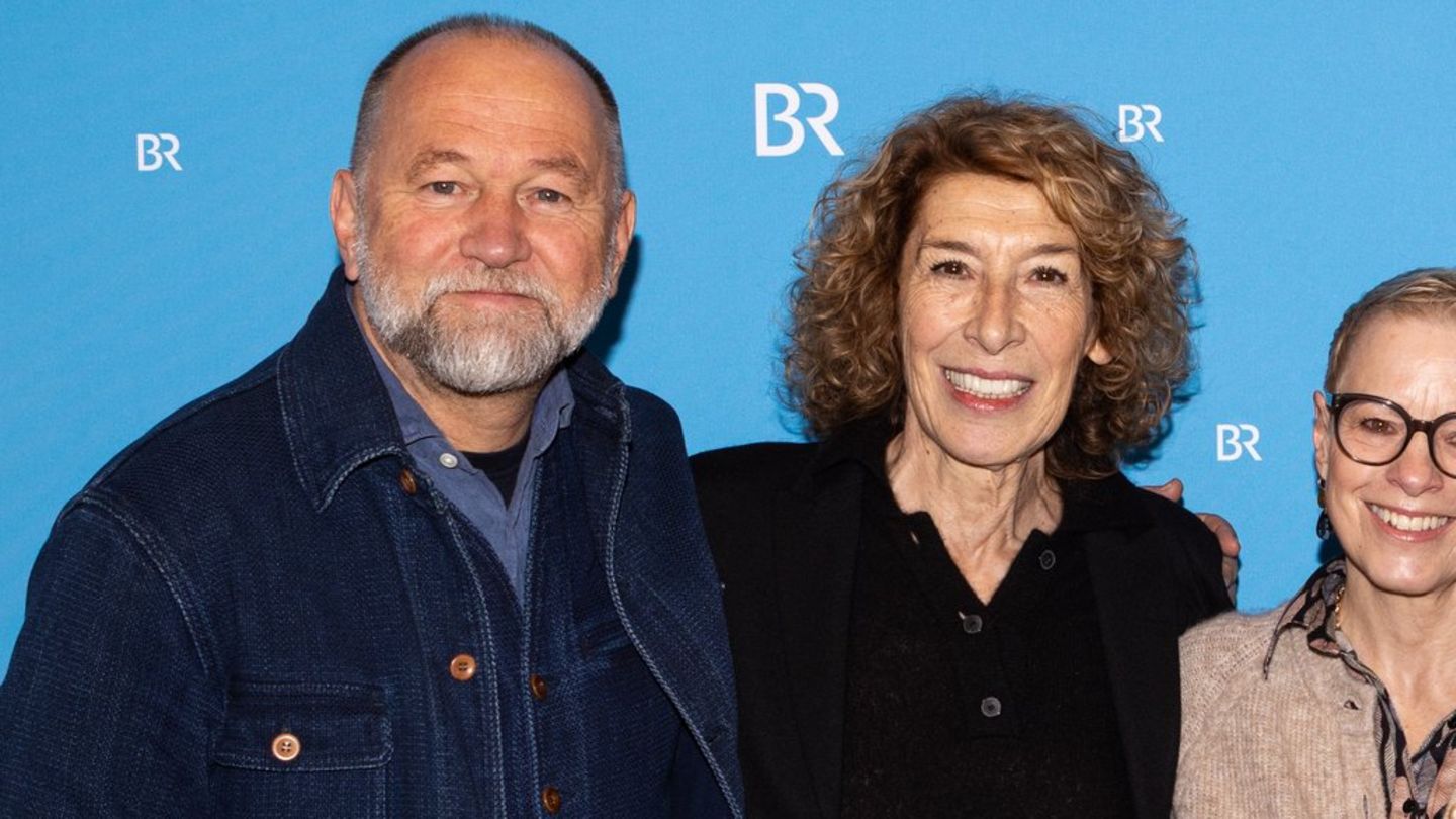 Drehbuchautor Uli Brée und Schauspielerin Adele Neuhauser beim BR Filmbrunch im Literaturhaus in München.