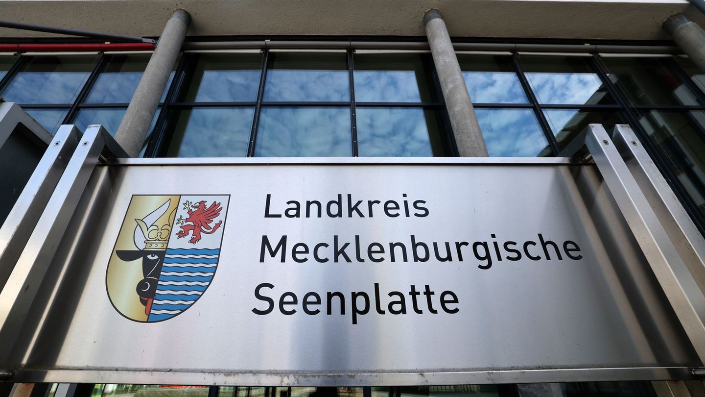 Der Landkreis Mecklenburgische Seenplatte klagt gegen den Widerspruch des Schweriner Innenministeriums. (Archivbild) Foto: Bernd