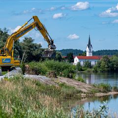 Bei Straubing wurde der Donauausbau bereits gestartet. (Archivbild) Foto: Armin Weigel/dpa