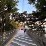Verbindungssteg zwischen Lumphini-Park und Benjakitti-Park in Bangkok