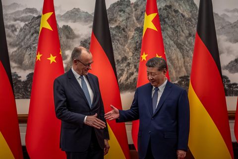 Merz in Peking: Überraschend wendig