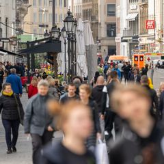 Eigentlich hatte der bayerische Einzelhandel auf ein gutes Einkaufswochenende gehofft. (Archivbild) Foto: Peter Kneffel/dpa