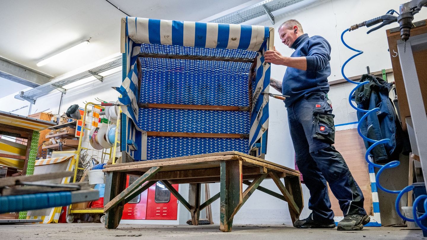 Vorbereitungen für die Saison: Frühling kann kommen – Langeoog putzt seine Strandkörbe raus